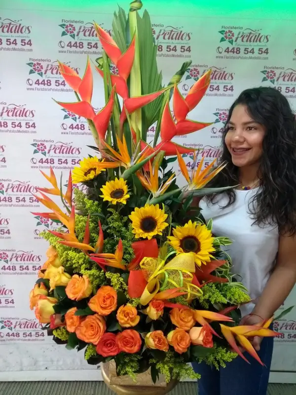 flores-floristeria-medellin-aprovecho-el-amor-flores-floristeria-medellin